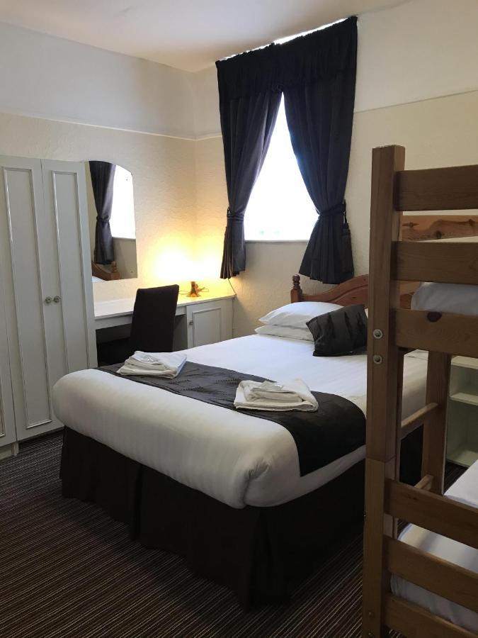The Feathers Hotel Blackpool Luaran gambar